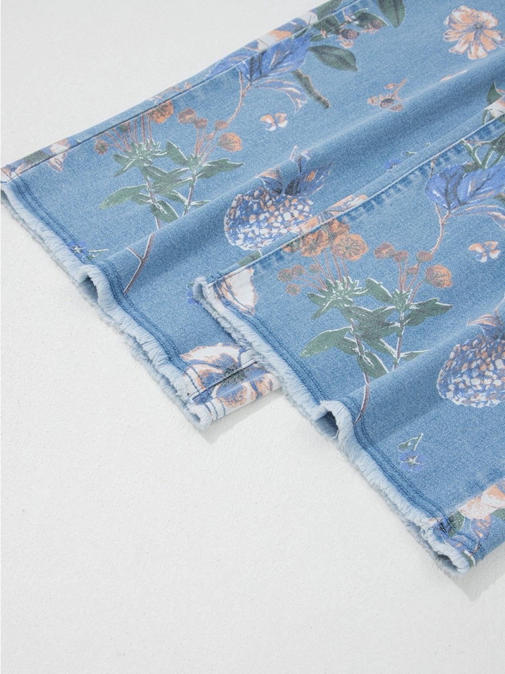 🩵Super Cute Floral Print High Rise Wide-Leg Jeans - Blue (SZ 4-16) - Picture 7 of 10
